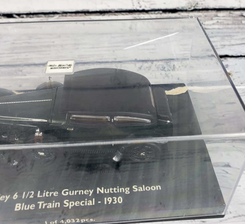 Minichamps Bentley 6 1/2 Litre Gurney Nutting Saloon Blue Train Special 1:43 - Image 2 of 4