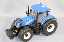 Britains ERTL 43149 New Holland T7.315 Traktor im Maßstab 1/32
