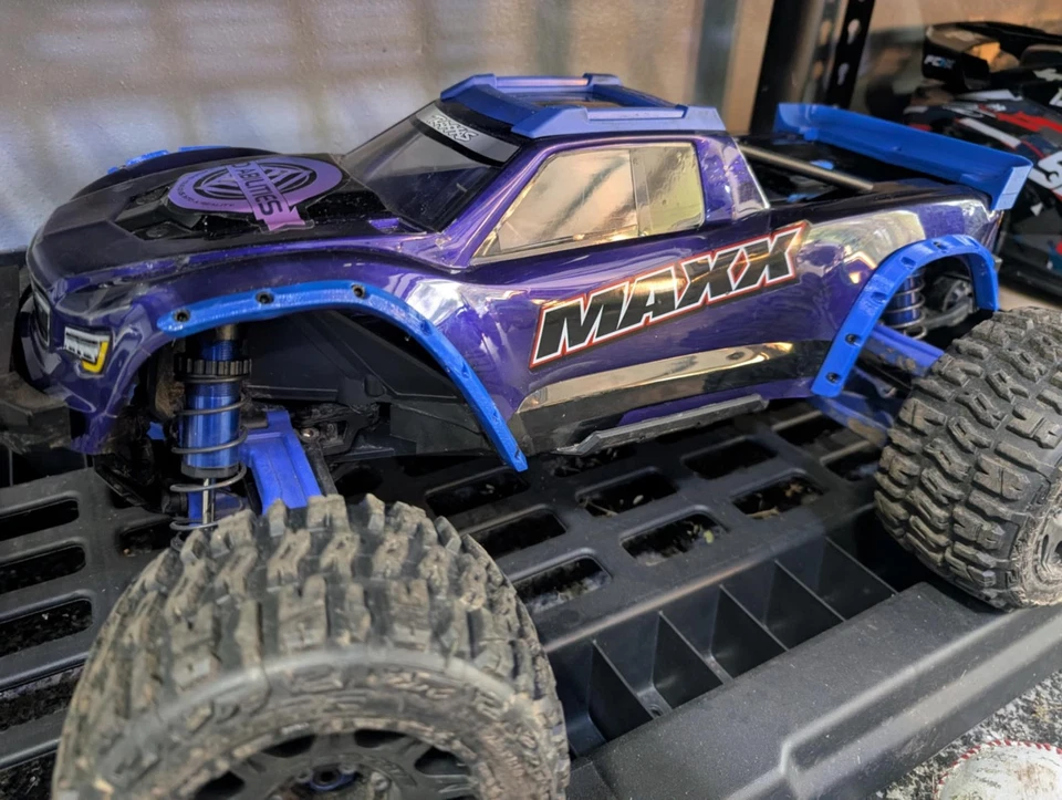 Fender Flares - Compatible w/ Traxxas Maxx (V1 &V2) - Image 3 of 4