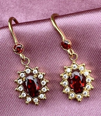 Schöne 18 Karat vergoldete rote Zirkonia Ohrhänger für Damen