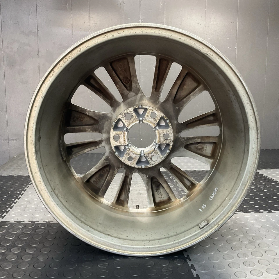 Оригинальный обод колеса из сплава для Infiniti QX80 2014-2017 годов выпуска No4 20x8 - Изображение 2 из 4