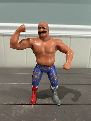 THE IRON SHEIK WWF WRESTLING SUPERSTARS VINTAGE 19...