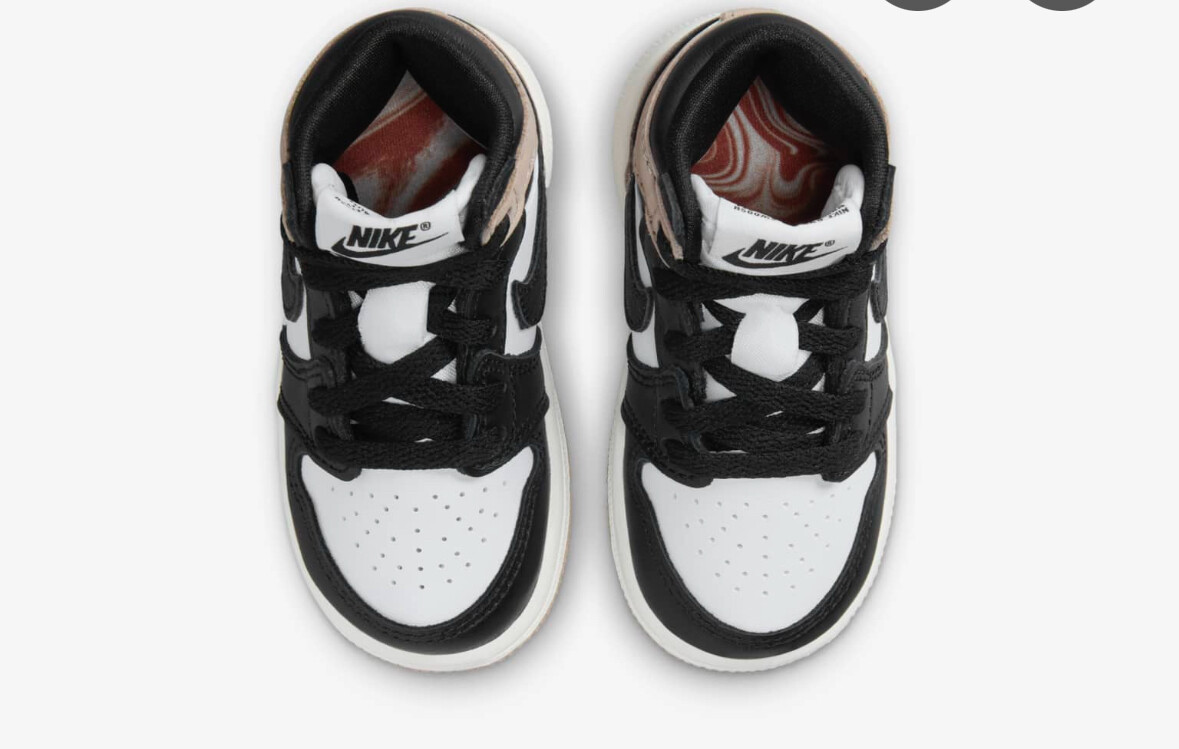 NIKE Air Jordan 1 Retro HIGH OG NIKE Air Jordan 1 Retro HIGH OG