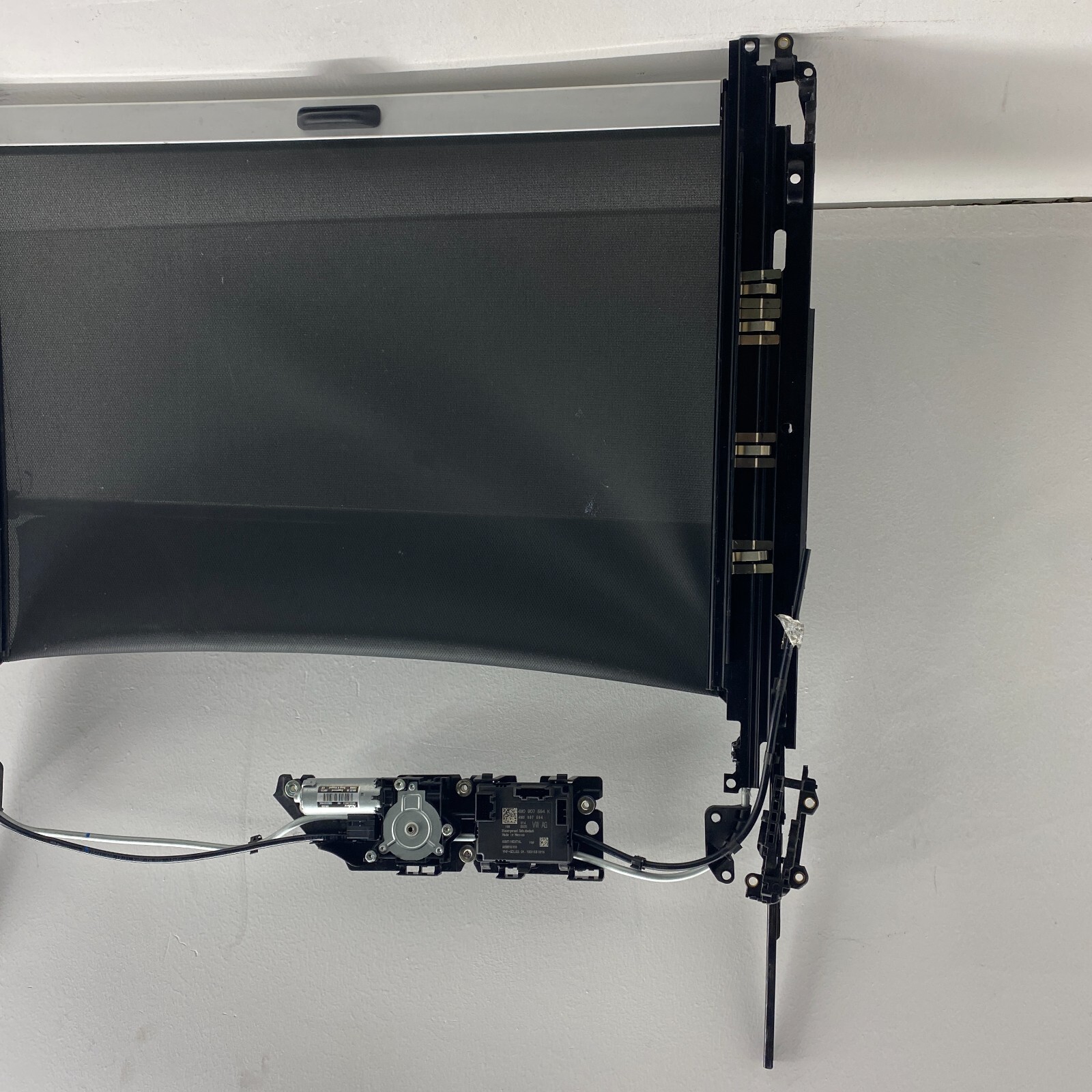 VOLKSWAGEN JETTA SUNROOF SUN ROOF SHADE SUNSHADE & MOTORS & RAIL OEM