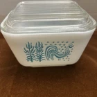 Pyrex Turquoise Amish Butterprint 501 B Refrigerator Dish w/ Lid 1.5 Cup
