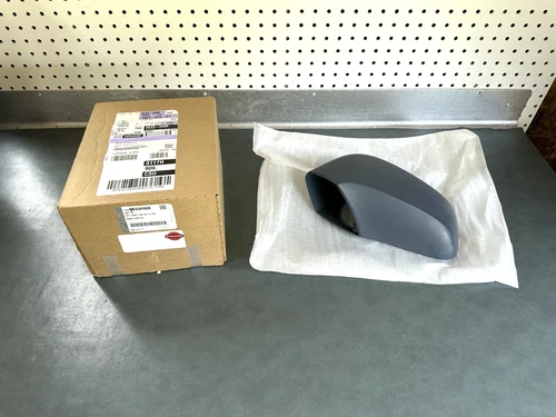 GM OEM NOS 95330568 Driver Side Primed Mirror Cover 2015-2020 Chevrolet Trax