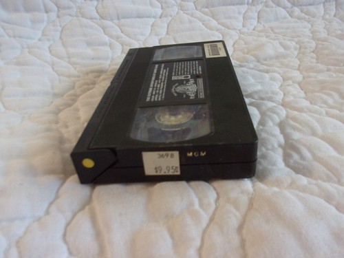 THE EXTREME ADVENTURES OF SUPER DAVE ACCIDENTS HAPPEN VHS DAN HEDAYA COMEDY - Picture 11 of 11