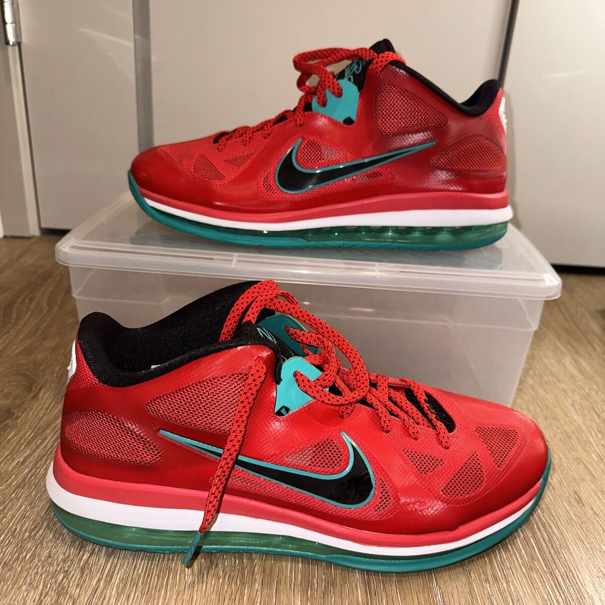Nike LeBron IX 9 LOW LIVERPOOL ACTION RED-BLACK 2012 SIZE 12 Nike LeBron IX 9 LOW LIVERPOOL ACTION RED-BLACK 2012 SIZE 12