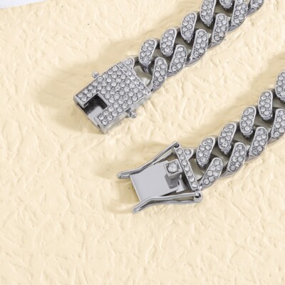 Link Chain Set Rhinestones Jewelry Fashion Necklace and Bracelet Alloy Texture