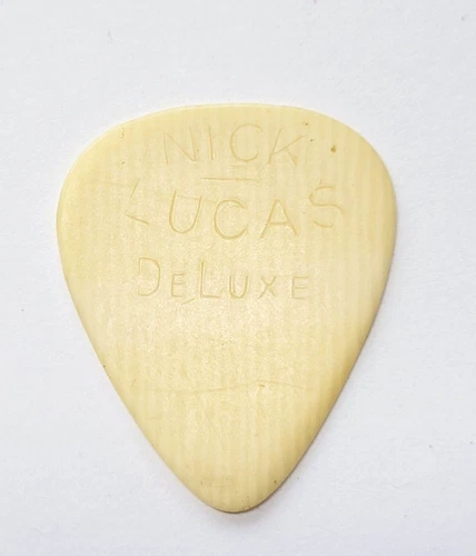 Vintage Guitar Pick 1950s Nick Lucas Deluxe