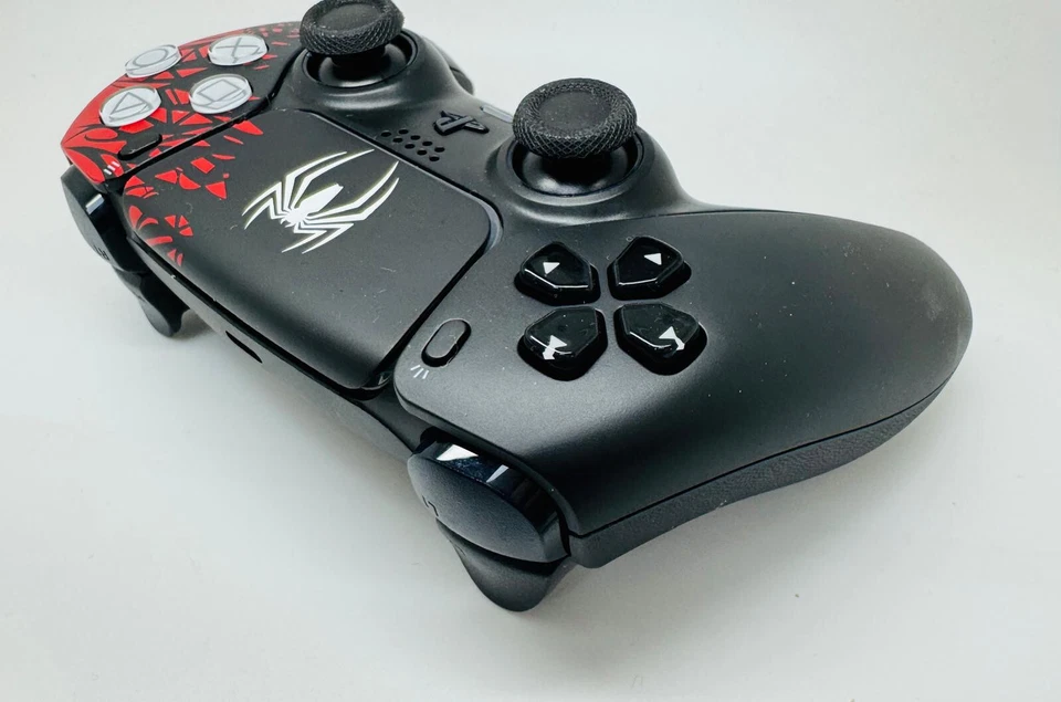 Sony PS5 controller dualsense - Custom Spiderman controller - great condition - Image 4 of 4