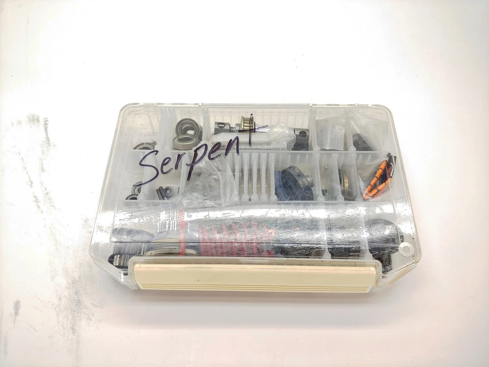 XRAY RX8 2013 1/8 On-Road Nitro Competition Racing Car Roller Rolling Chassis - Image 2 of 4