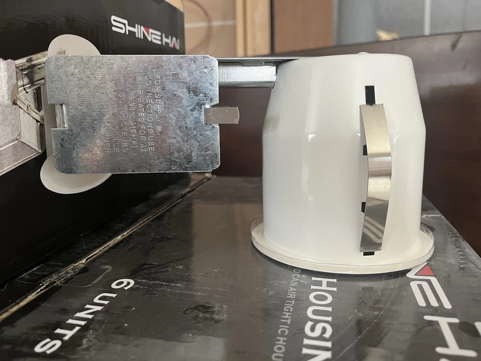 Carcasa de luz empotrada remodelada de 4 pulgadas - Carcasas de luz empotradas LED -17 en total Foto 3 de 4