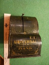 Vintage Universal Cash Register Registering Bank