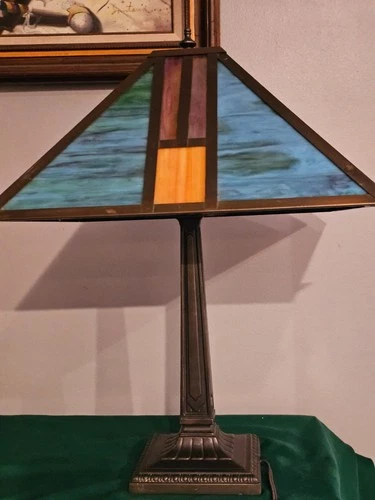 Lighting Tiffany Style Mission Table Lamp with Vintage Stained Glass Decor