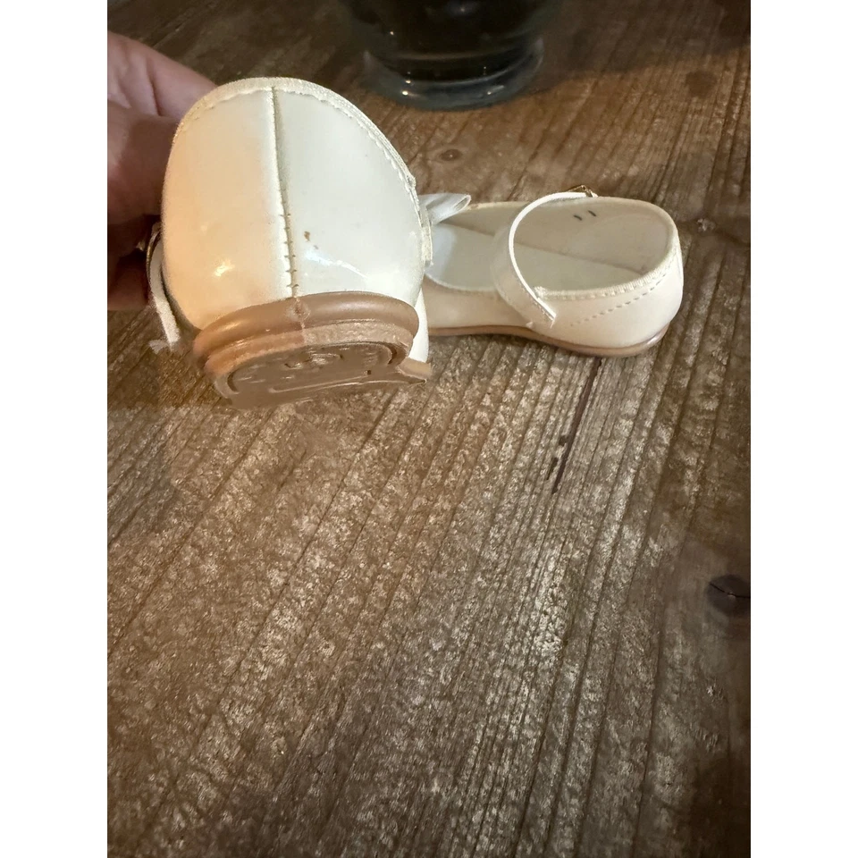 Sapatos sociais infantis femininos creme tamanho 3 Y2K - Imagem 3 de 4