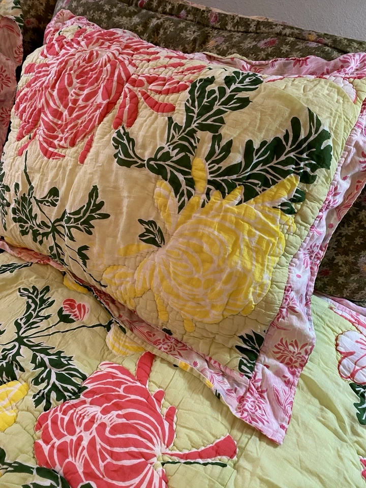 ANTHROPOLGIE CHRYSANTHEMUM HOT HOUSE QUILTED COTTON COMFORTER & SHAMS ~ QUEEN - Image 3 of 4