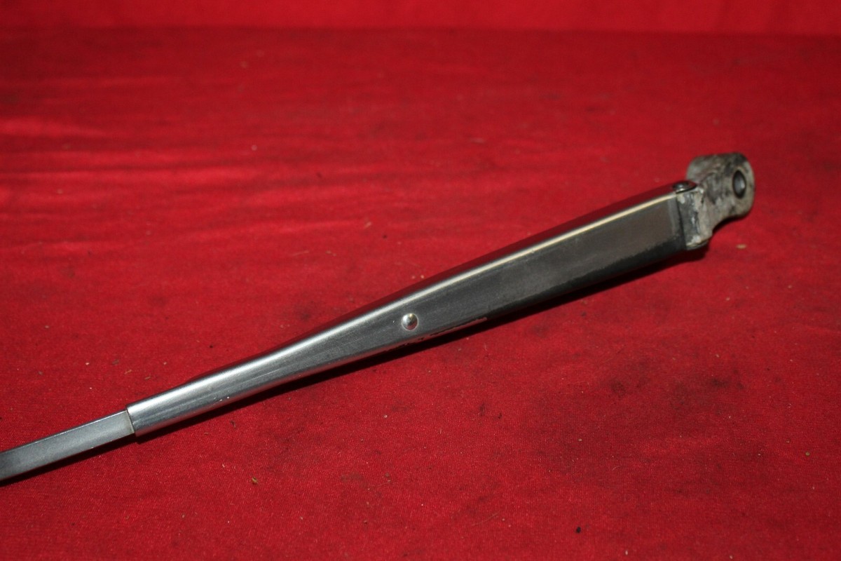 1986-1989 Nissan 300ZX Z31 Front Windshield Wiper Arm Passenger RH
