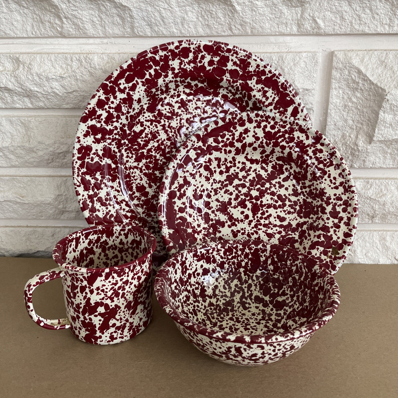 4 Piece Camping Set Enamelware Red & White Splatter Dinner Plate 2 Bowls & Cup