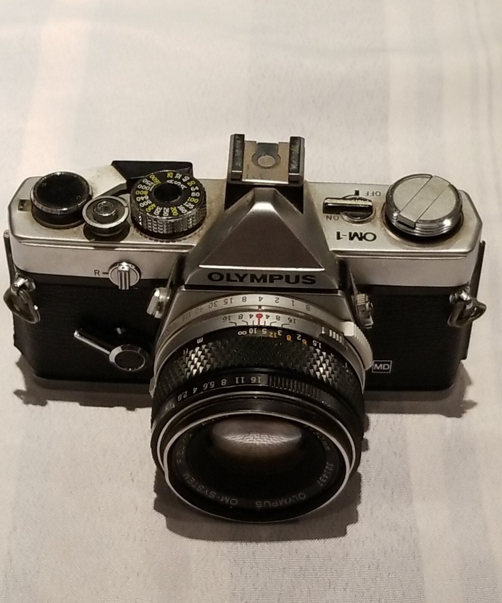 Olympus OM Zuiko 50mm f1.8 With OM-10 SLR (CAMERA DOES NOT WORK