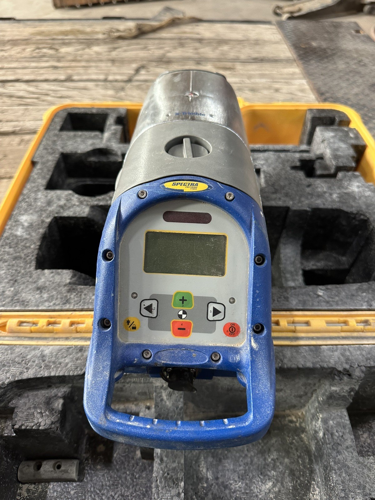 Spectra Trimble Precision Pipe Laser & Case , DG711