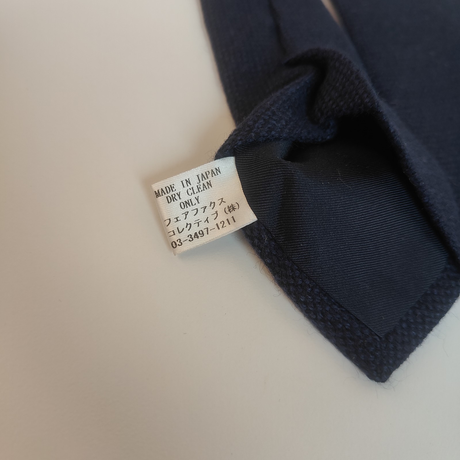 London Beams Navy Blue Cashmere Woven Hand — view 6