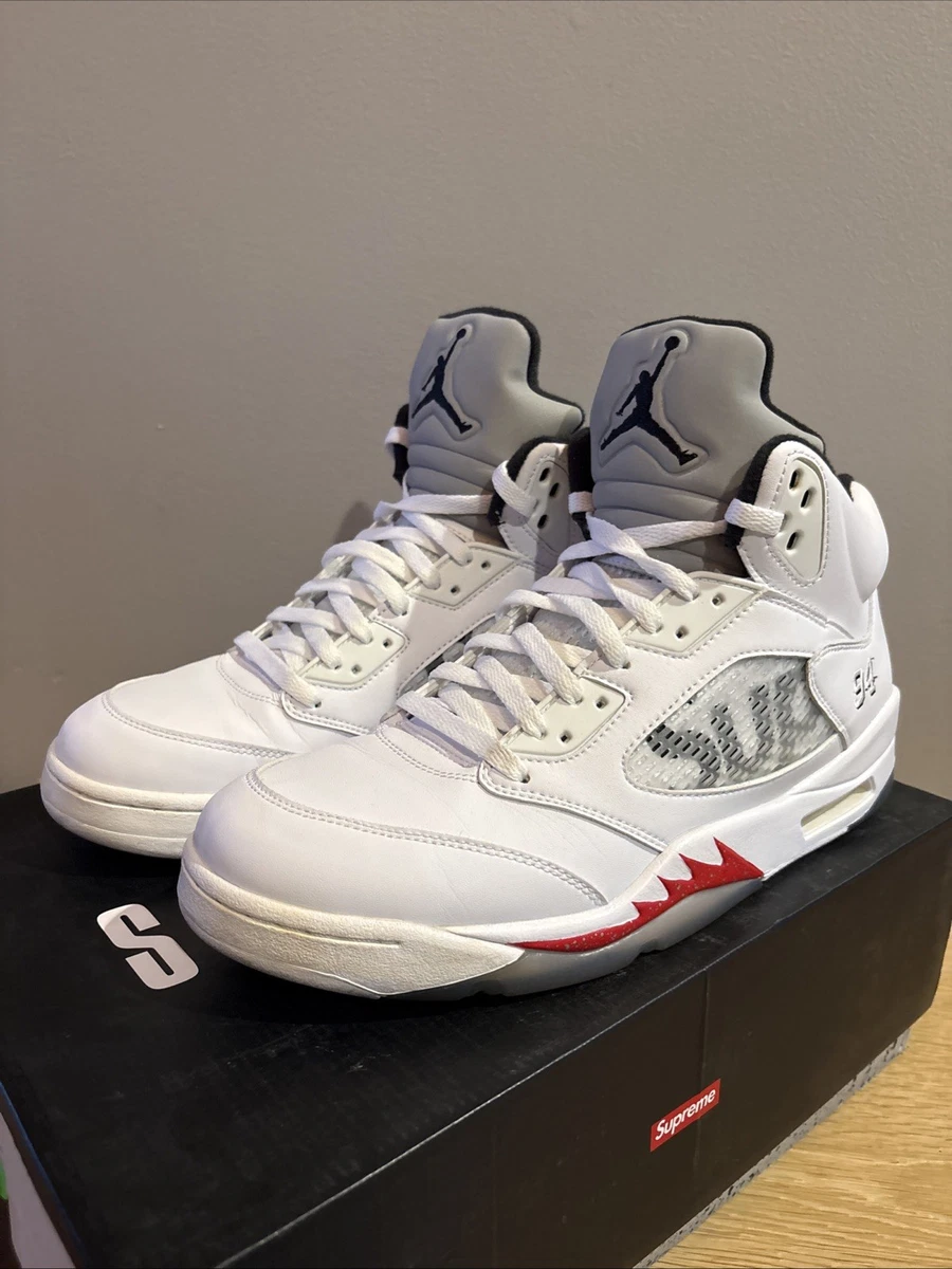 Supreme x Air Jordan 5 Retro White - огромный выбор по лучшим