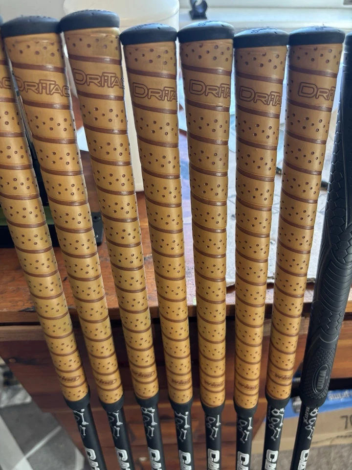 Hierros de cobre Cobra King Forged Tec 4-pw, Gw, Project X 80 gramos 6,5 catalizador Foto 4 de 4