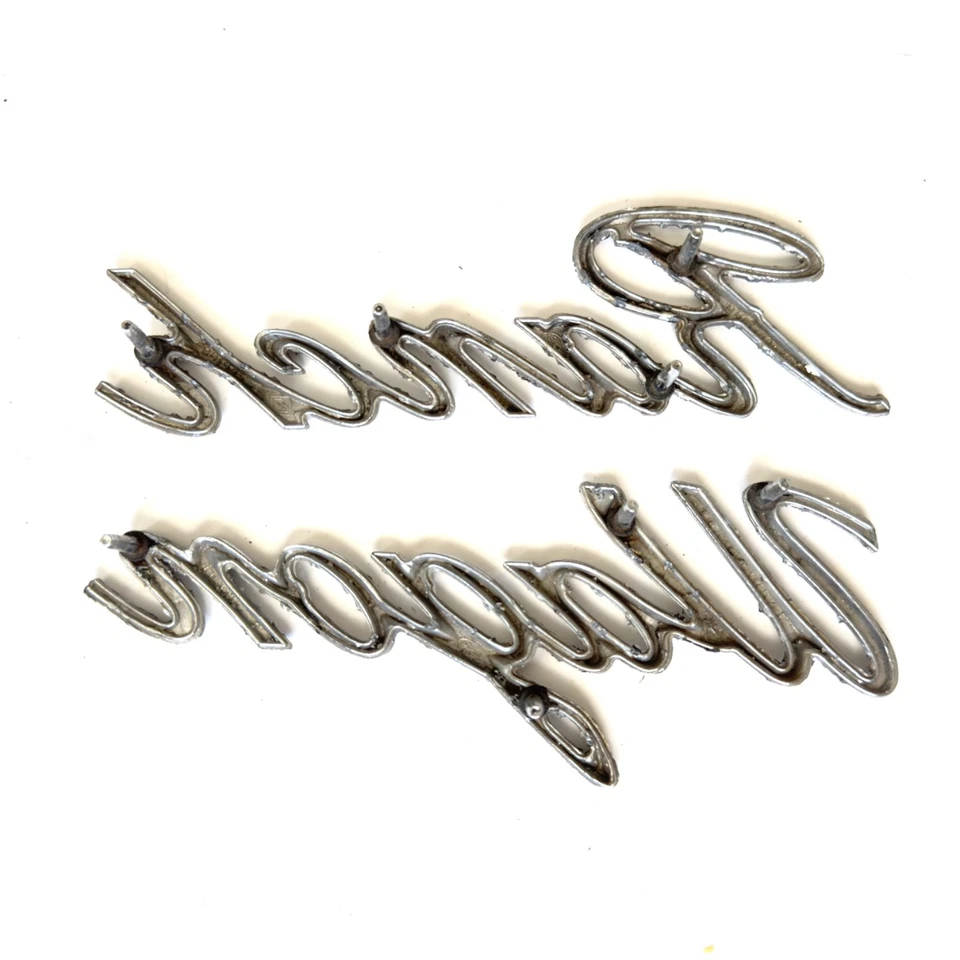 Vintage Ford Ranch Wagon Script Emblem Name Plate Badge Read Foto 2 de 4