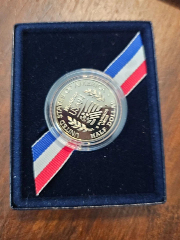 World Cup 94 Commemorative Mint Proof Coin Rare - Image 3 of 4