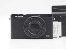 Fujifilm XQ1 X Series 12.0MP Compact Digital Camera Black READ  Exc-  Z5750A
