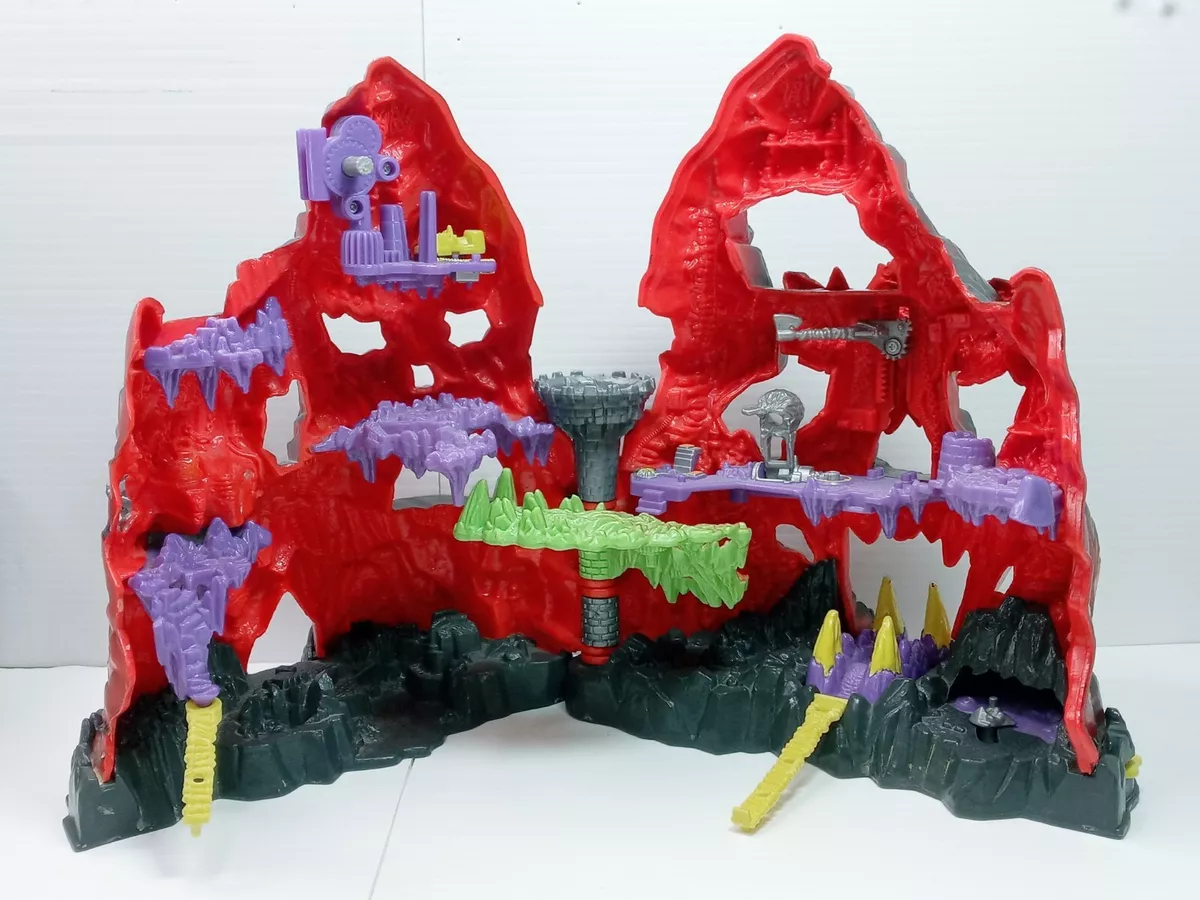 LOT - Vintage Mighty Max Toys Bluebird Skull Mountain, Figures & Playsets