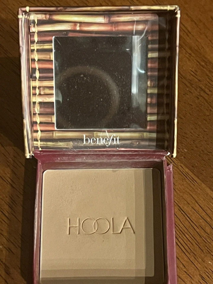 Benefit Hoola Toasted Matte Bronzing Powder Full Size/100% Authentic - Image 4 of 4
