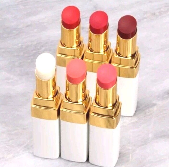 Discover your favorite brandCHANEL Rouge Coco Baume Hydrating