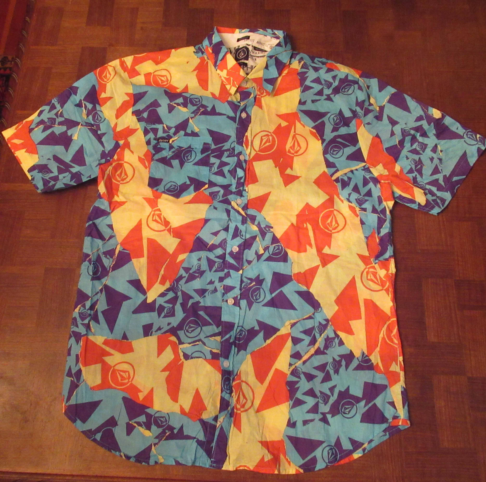 Volcom “Tornsky” model abstract button-front Hawa… - image 1