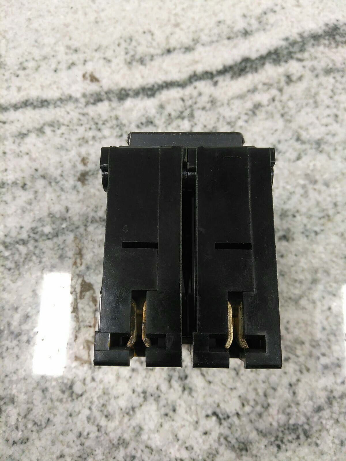 ITE QP2B040 40 AMP 2 POLE 120/240VAC TYPE EQP CIRCUIT BREAKER (4C1UP