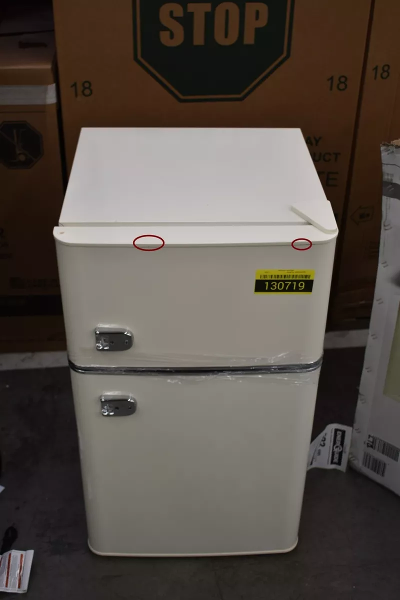 Insignia mini fridge with freezer deals