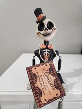 New Bethany Lowe - Charmed Collection  Vincent Skullgrave By LeAnn Kress 