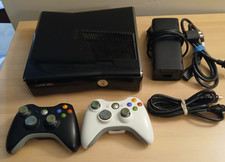 Microsoft Xbox 360 S Slim 250 GB Console  2 Controllers WORKS GREAT