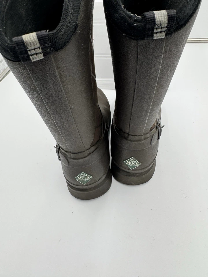 Women's Equestrian Muck Boots Chocolate/Brown Size 6-6.5 Lower to MId Calf - Image 3 of 4