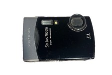 Olympus Stylus 790 SW 8.0MP Digital Under Water Camera. No BT WORKS No SD Card