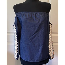 VaVa by Joy Han Blue Chambray Off Shoulder Embroidered Sleeve Blouse Medium