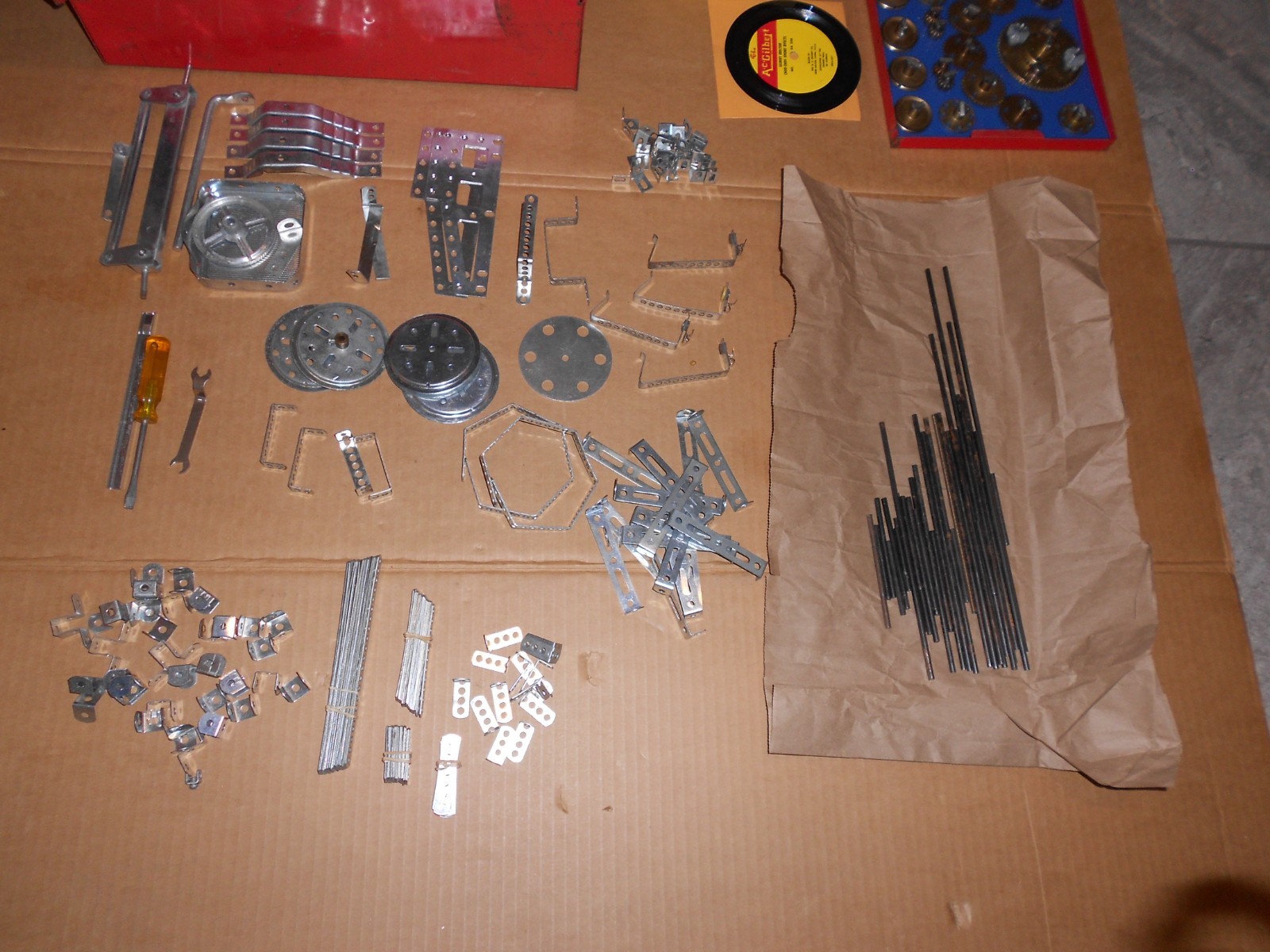 A C GILBERT MASTER BUILDER ERECTOR SET WITH SOUNDS EFFECTS 10093 INVENTORIED