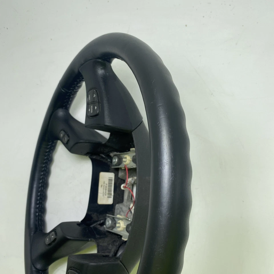 Volante Silverado Sierra Tahoe Suburban Yukon Escalade 03-06 cuero Foto 4 de 4