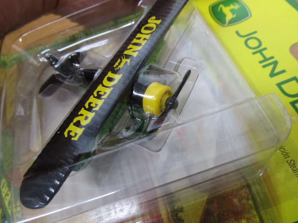 Stearman John Deere Barnstormer GEARBOX 1/64 airplane toy diecast B13Z - Image 3 of 4