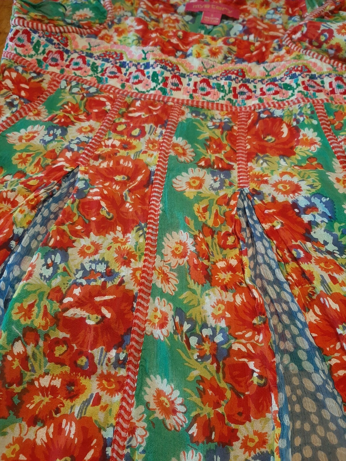 Adorable Boho Patchwork Summer Top Embroidery Flo… - image 2