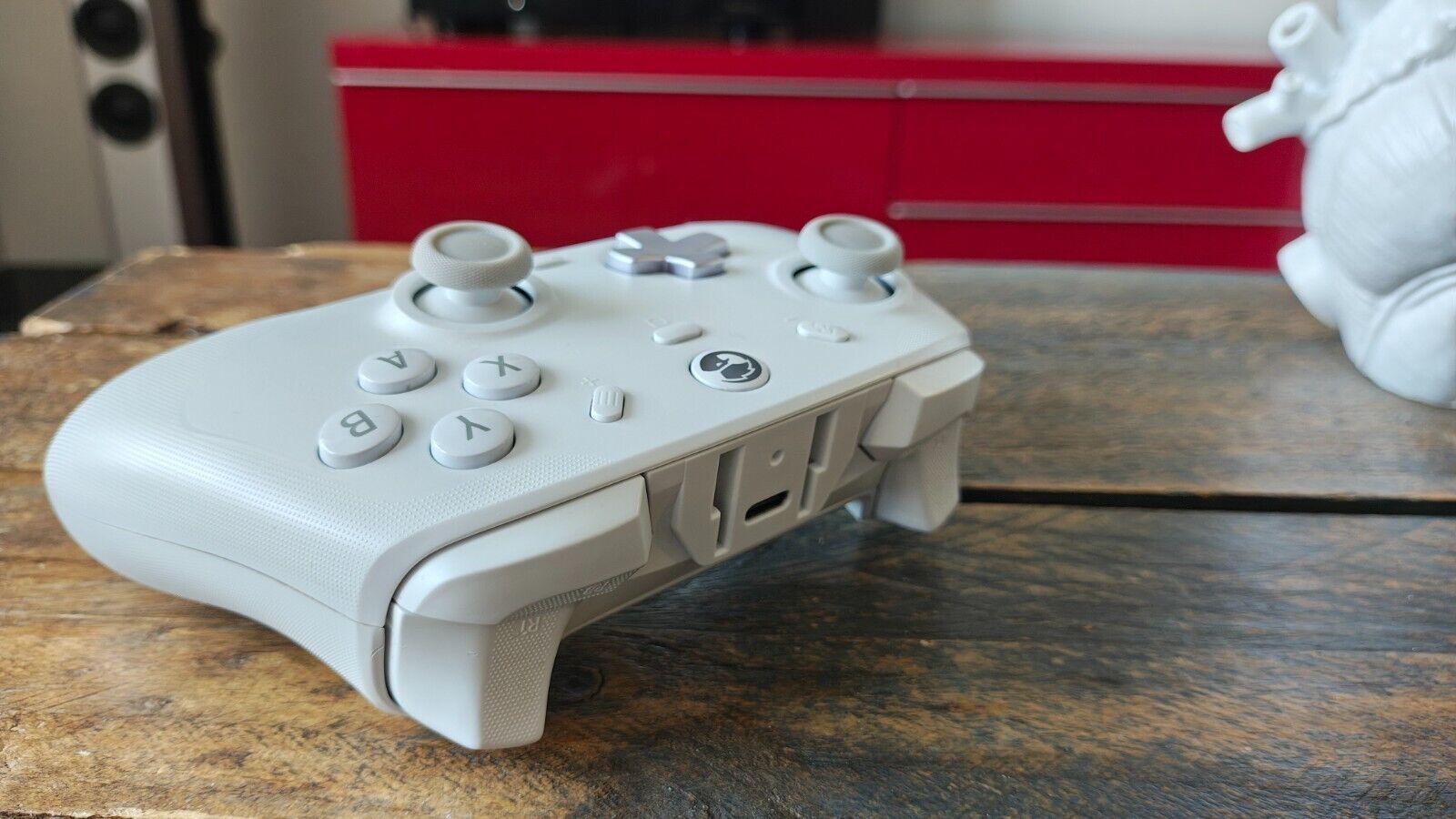 Picture 2 of 4