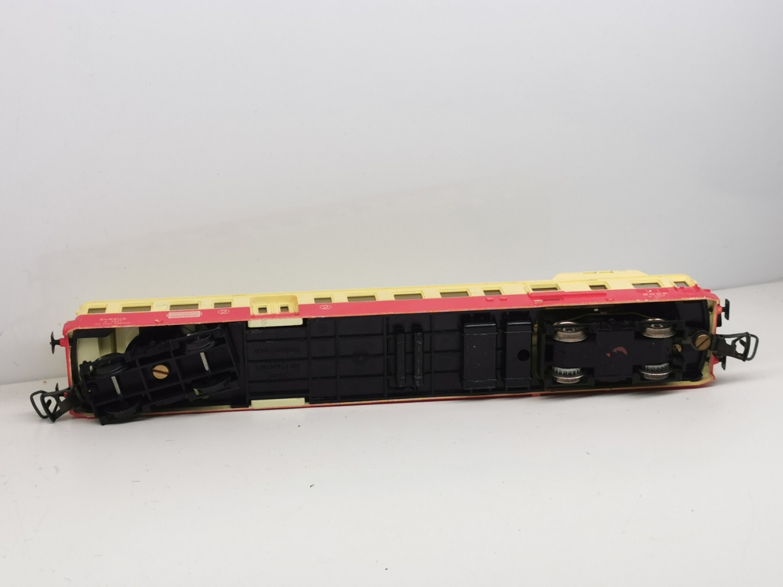 Bride Fixation Moteur Jouef HJ2616 Pour Autorail Type Picasso - Échelle HO (1/87)