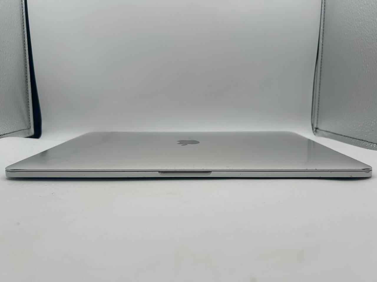 Foto 7 di 14