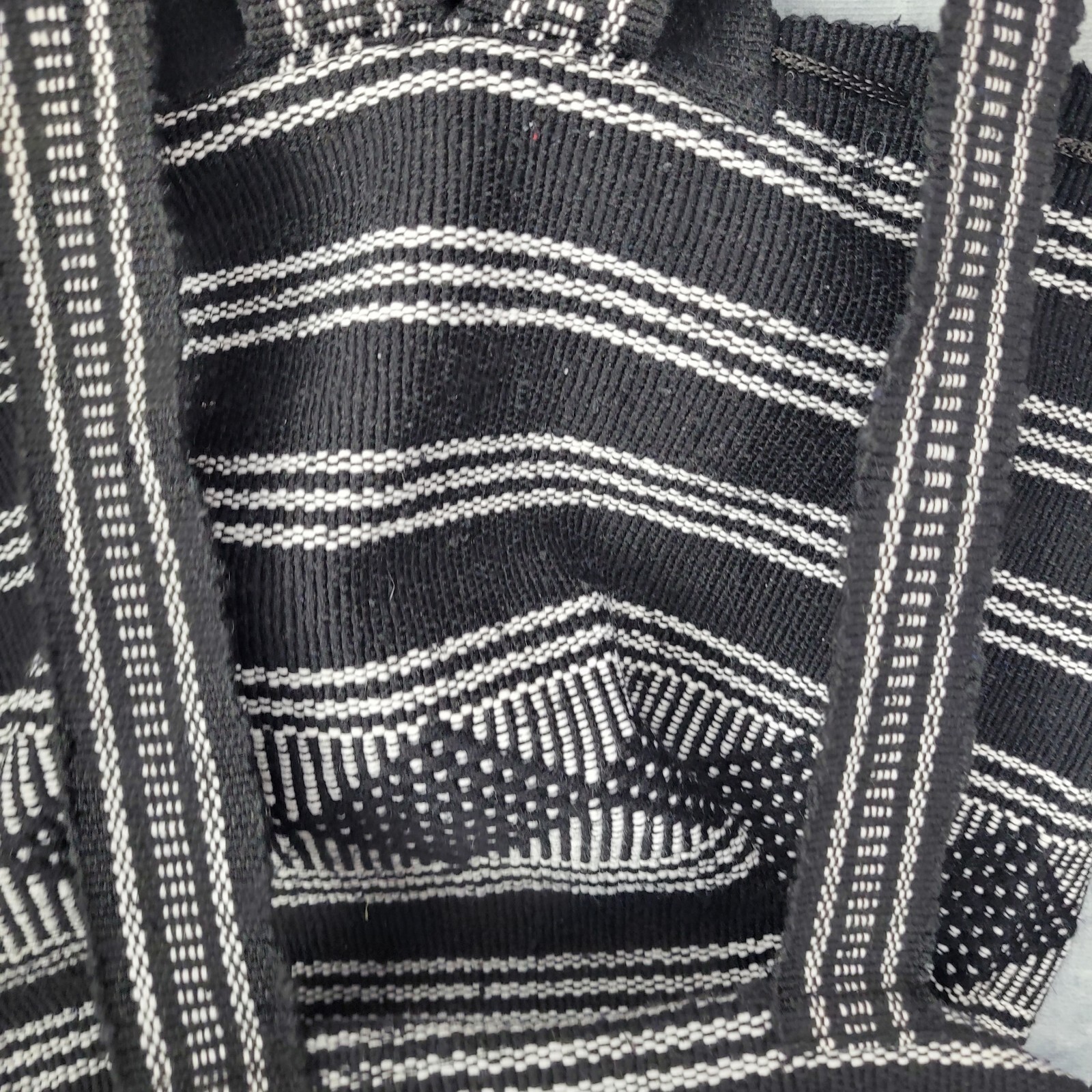 Lillo Native Woven Drawstring Knit Backpack Hippi… - image 3